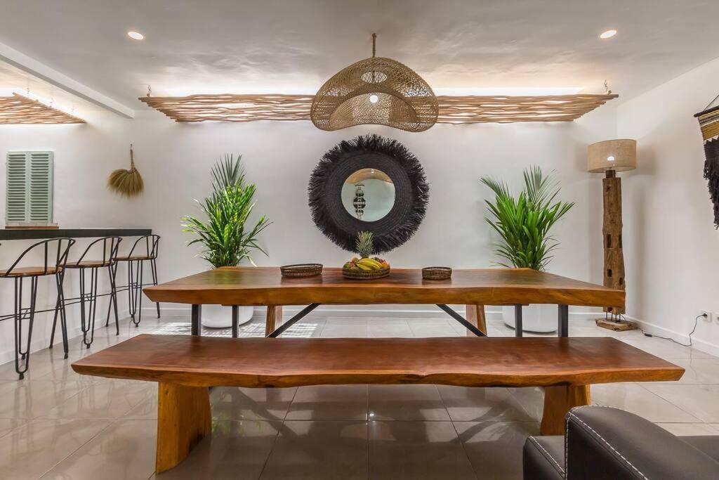 Villa Oberoi New 4 Bedr 5min Walk From Eat Street&beach Seminyak (Bali)