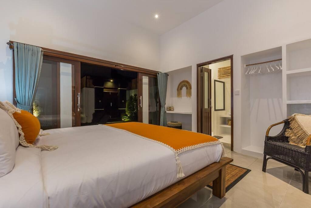 Oberoi New 4 Bedr 5min Walk From Eat Street&beach *