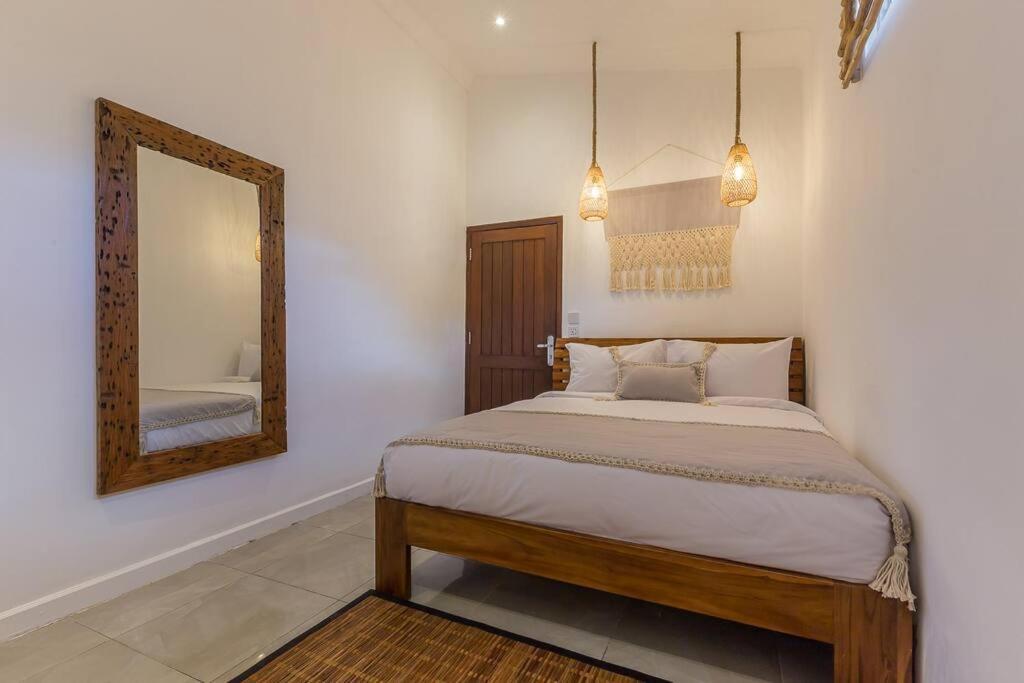 Oberoi New 4 Bedr 5min Walk From Eat Street&beach Villa *